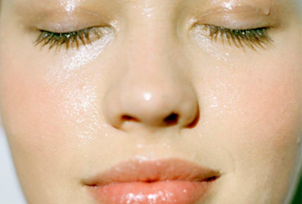 ¿Cómo hidratar la piel sensible y deshidratada?